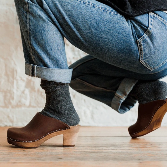 Kit + Clogs Swedish style shoes - Picture 2 of 4